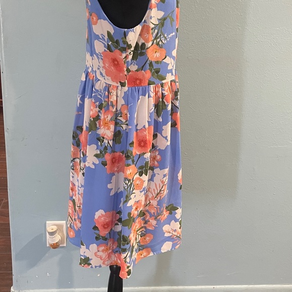 VINCE CAMUTO
Flare Dress Blue Size 8 - Picture 10 of 10